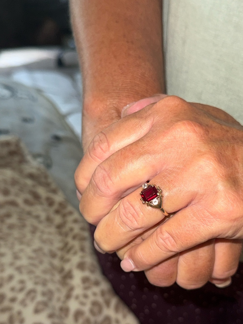 Gold Ring with REAL RUBY REAL GOLD Deep Red Gemstone - Elegant Women's Jewelry - Picture 6 of 8